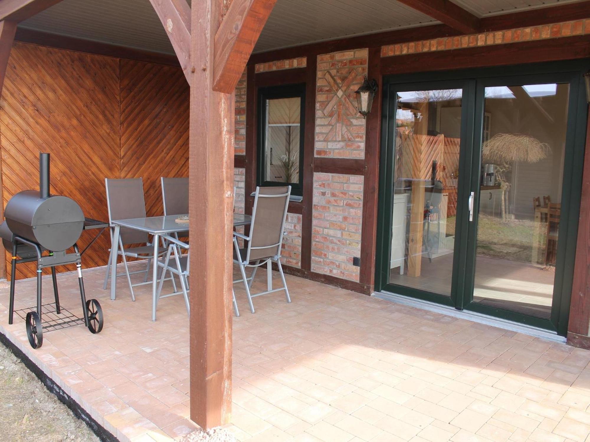 Modern Holiday Home In Brusow With Roofed Terrace Kröpelin Zewnętrze zdjęcie